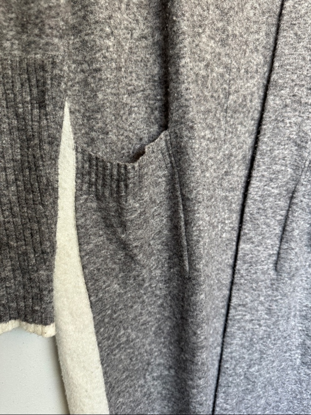 Athleta Gray Long Open-Front Cardigan with Cream Panels and Pockets - Picture 7 of 7